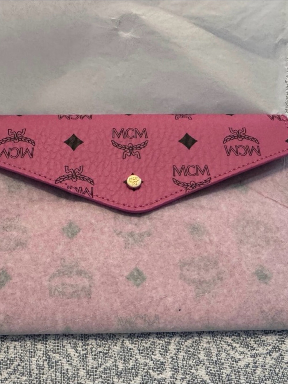 NIB MCM Pink Visetos Monogram Envelope Clutch Pouch VIP Gift - Picture 2 of 12